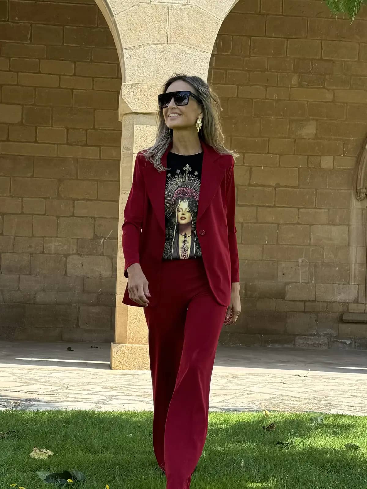 Traje chaqueta guinda